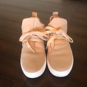 Steve Madden Sport Tennis shoes